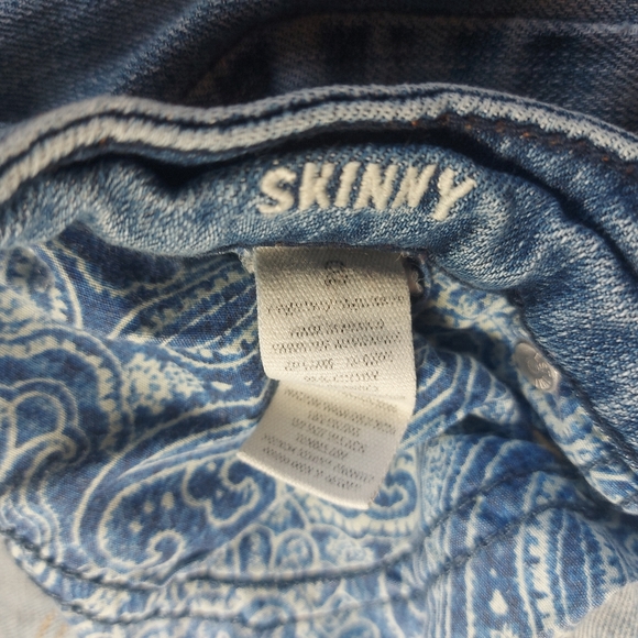 American Eagle Low Rise Skinny Distressed Denim Blue Jeans, 2 - Picture 6 of 9